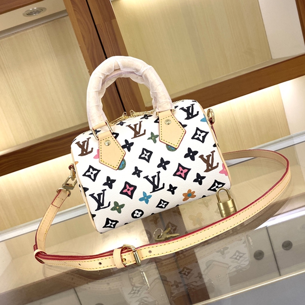 ルイヴィトンバッグ側面デザイン